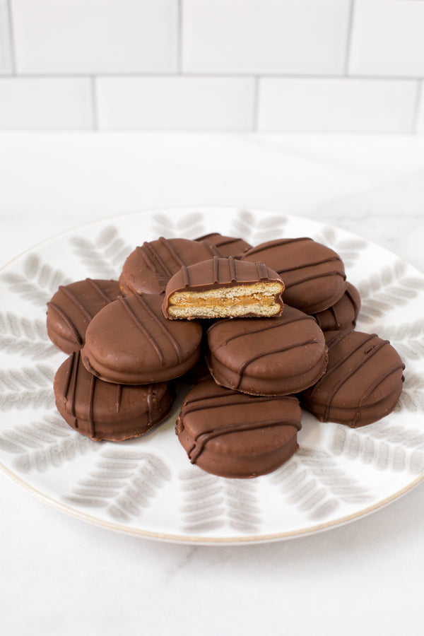 Chocolate-Covered Peanut Butter Cracker Cookies - Box of 12 - Sugar ...